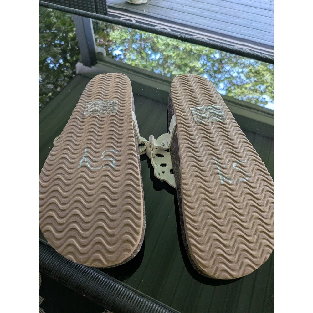Maurices Vanessa Sandals Women's 10 (Wide) Ivory Thong Slip On Footbed Comfort - Picture 7 of 11